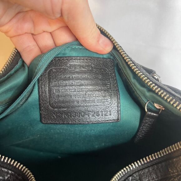 Coach Black Leather Avery Boston Barrel Crossbody HandBag Satchel Purse - Picture 11 of 16